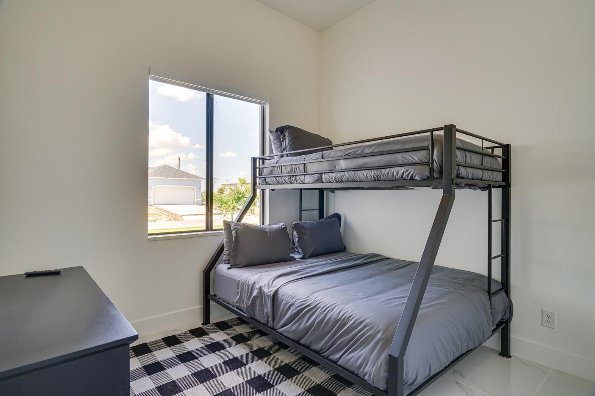 Cape Coral Escape Furnished Lanai And Private Pool! Villa Luaran gambar